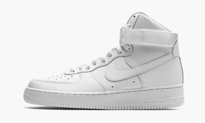 Кроссовки Nike Air Force 1 High «Triple White» белый