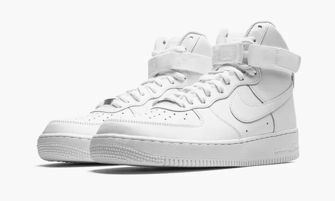 Кроссовки Nike Air Force 1 High «Triple White» белый