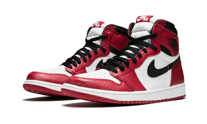 Кроссовки Air Jordan 1 High OG «Chicago» красный