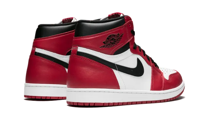 Кроссовки Air Jordan 1 High OG «Chicago» красный