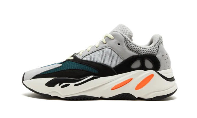 Кроссовки Yeezy Boost 700 «Wave Runner» серый