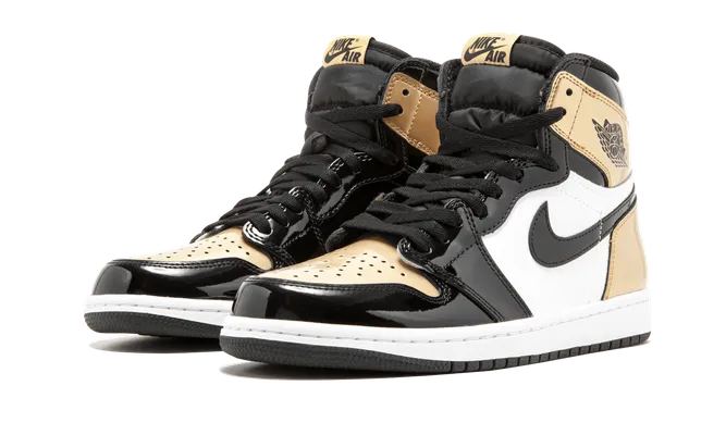 Кроссовки Air Jordan 1 Retro High OG Nrg «Gold Toe» желтый