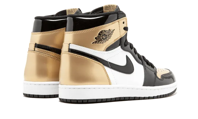 Кроссовки Air Jordan 1 Retro High OG Nrg «Gold Toe» желтый