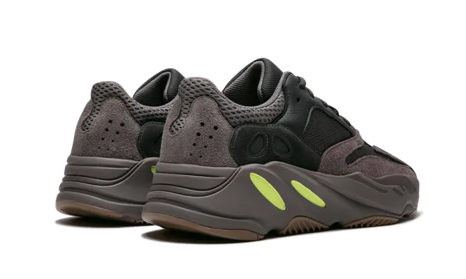 Кроссовки Yeezy Boost 700 «Mauve» коричневый
