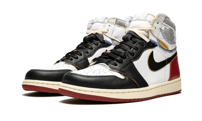 Кроссовки Air Jordan 1 Retro High «Union - Black Toe» белый