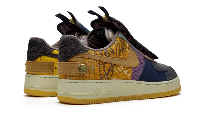 Кроссовки Nike Air Force 1 Low «Travis Scott - Cactus Jack» коричневый