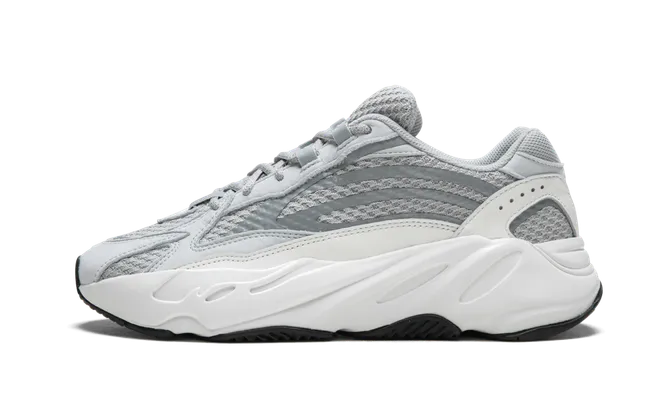 Кроссовки Yeezy Boost 700 V2 «Static» lightBlue