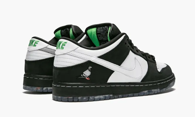 Кроссовки Nike SB Dunk Low «Staple Panda Pigeon» черный