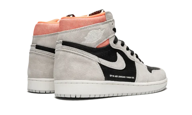 Кроссовки Air Jordan 1 High OG «Neutral Grey / Hyper Crimson» розовый
