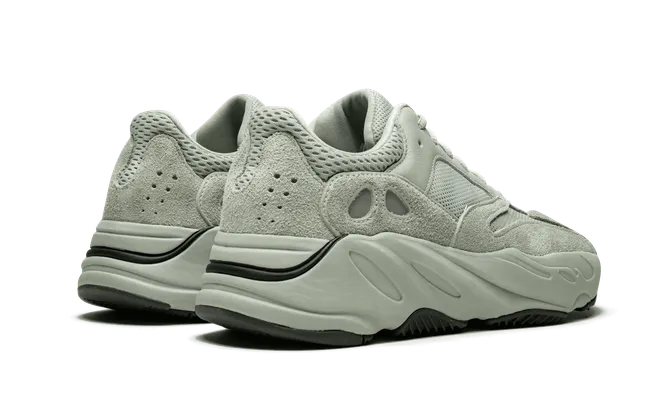 Кроссовки Yeezy Boost 700 «Salt» серый