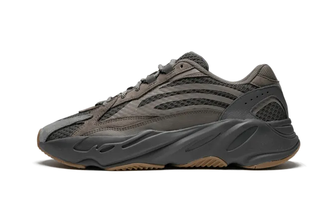 Кроссовки Yeezy Boost 700 V2 «Geode» коричневый