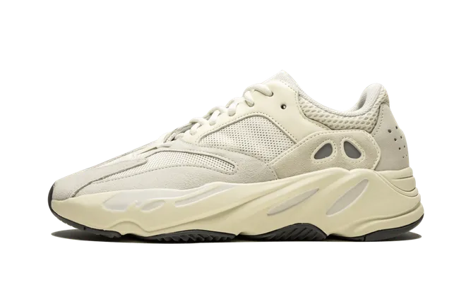 Кроссовки Yeezy Boost 700 «Analog» кремовый