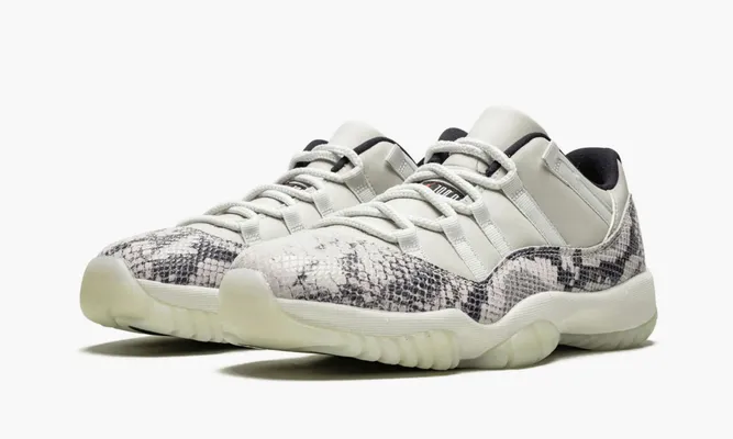 Для баскетбола Jordan 11 Retro Low «Snakeskin Light Bone» кремовый