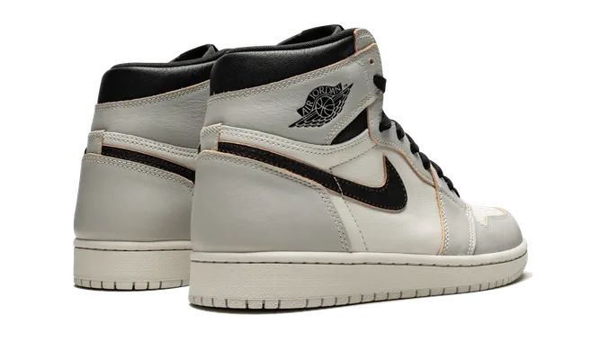 Кроссовки Air Jordan 1 SB Retro High OG «Nyc To Paris» белый