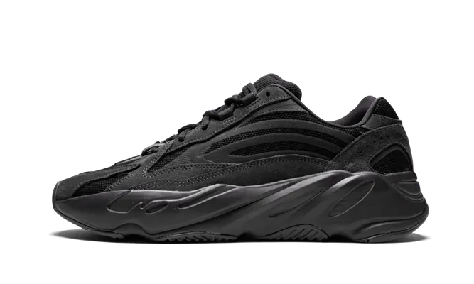 Кроссовки Yeezy Boost 700 V2 «Vanta» черный