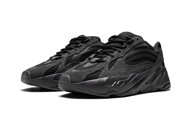 Кроссовки Yeezy Boost 700 V2 «Vanta» черный