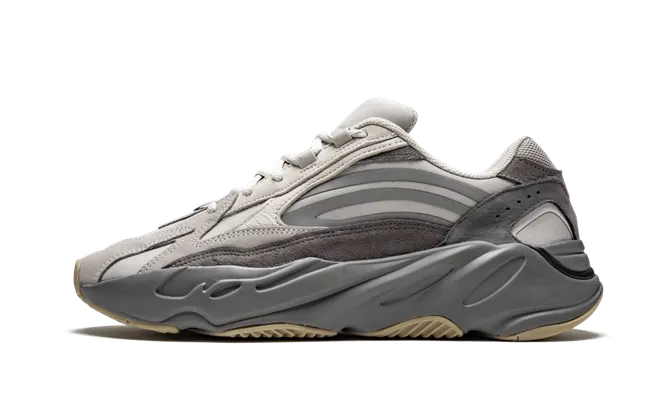 Кроссовки Yeezy Boost 700 V2 «Tephra» серый