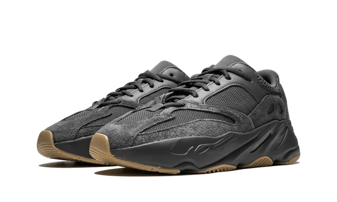 Кроссовки Yeezy Boost 700 «Utility Black» черный