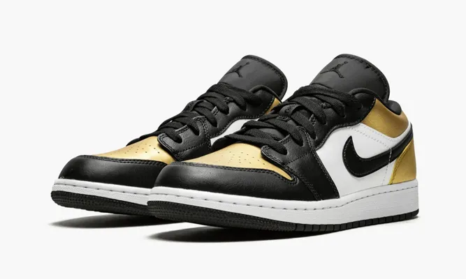 Кроссовки Air Jordan 1 Low «Gold Toe» желтый