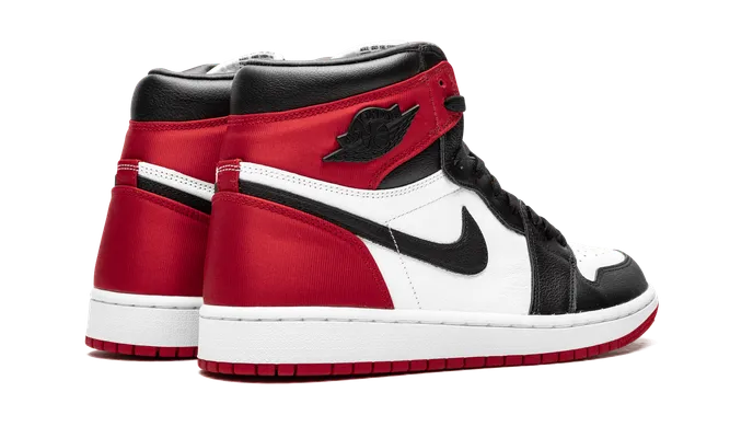 Кроссовки Air Jordan 1 High OG WMNS «Satin Black Toe» черный,красный