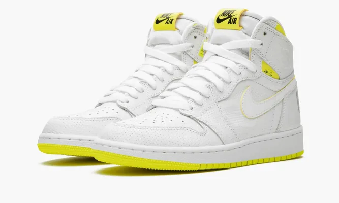 Кроссовки Air Jordan 1 Retro High OG GS «First Class Flight» белый