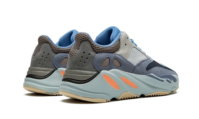 Кроссовки Yeezy Boost 700 «Carbon Blue» lightBlue