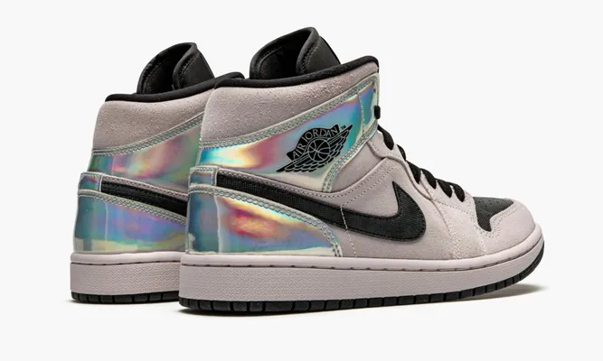 Кроссовки Air Jordan 1 Mid WMNS «Dirty Powder Iridescent» розовый