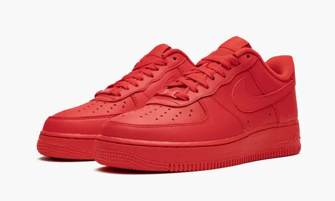 Кроссовки Nike Air Force 1 Low «Triple Red» красный