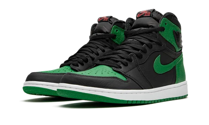 Кроссовки Air Jordan 1 Retro High «Pine Green 2.0» зеленый