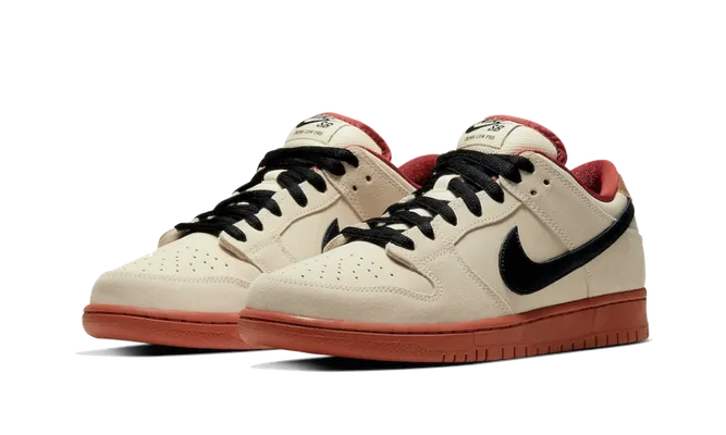 Кроссовки Nike SB Dunk Low Pro «Hennessy» кремовый