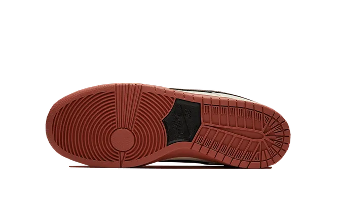 Кроссовки Nike SB Dunk Low Pro «Hennessy» кремовый