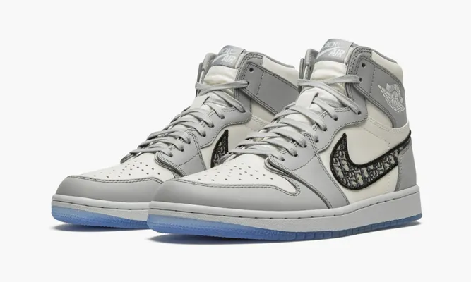Кроссовки Air Jordan 1 Retro High «Dior» серый