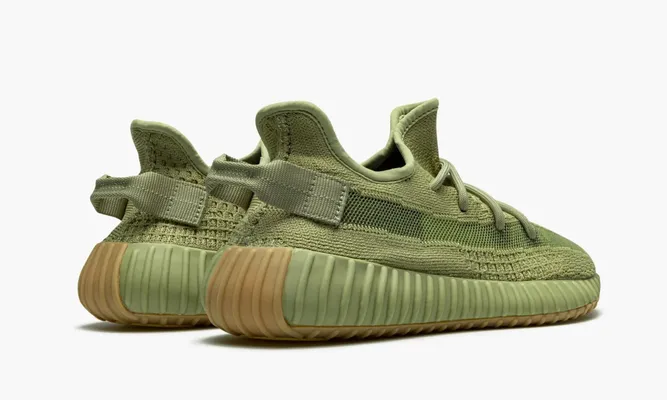 Кроссовки Yeezy Boost 350 V2 «Sulfur» зеленый