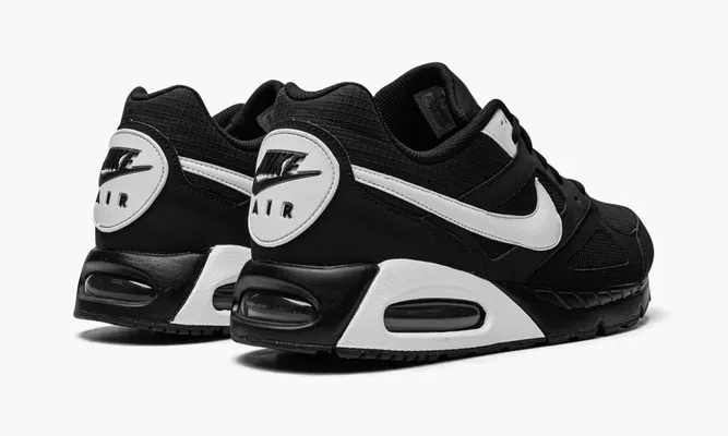 Кроссовки Nike Air Max Ivo «Black White» черный