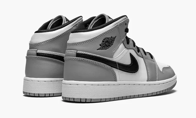 Кроссовки Air Jordan 1 Mid GS «Light Smoke Grey» серый,белый