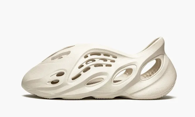 Кроссовки Yeezy Foam Rnnr «Ararat» белый