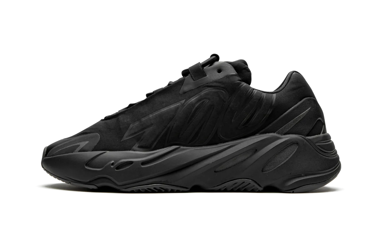 Yeezy Boost 700 Mnvn «Triple Black»