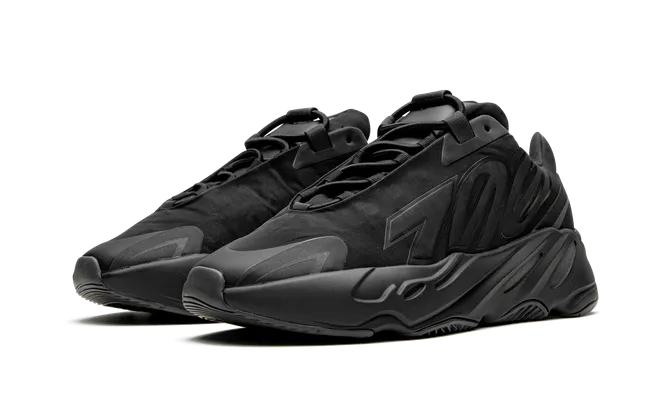 Кроссовки Yeezy Boost 700 Mnvn «Triple Black» черный