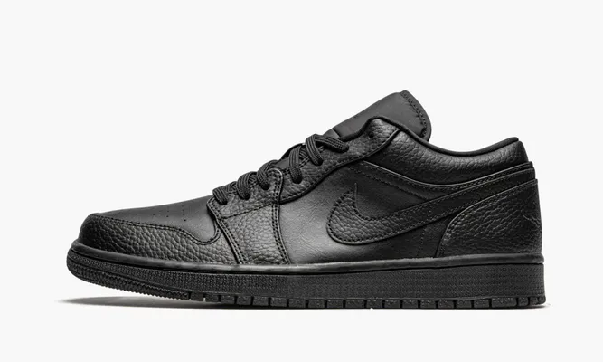 Кроссовки Air Jordan 1 Low «Triple Black» черный