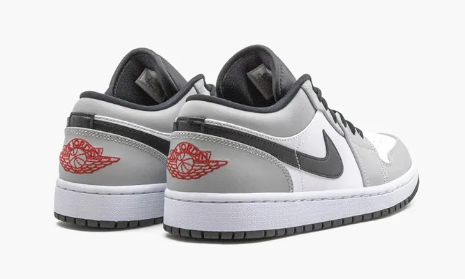 Кроссовки Air Jordan 1 Low «Light Smoke Grey» серый