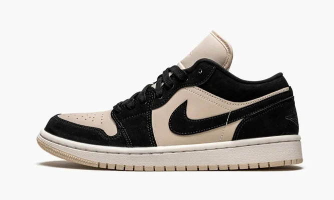 Кроссовки Air Jordan 1 Low WMNS «Black Guava Ice» кремовый