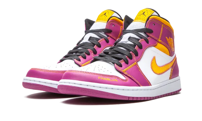 Кроссовки Air Jordan 1 Mid «Dia De Los Muertos» розовый