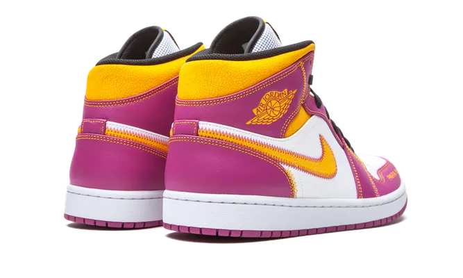 Кроссовки Air Jordan 1 Mid «Dia De Los Muertos» розовый