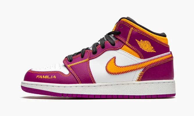 Кроссовки Air Jordan 1 Mid GS «Dia De Los Muertos» розовый