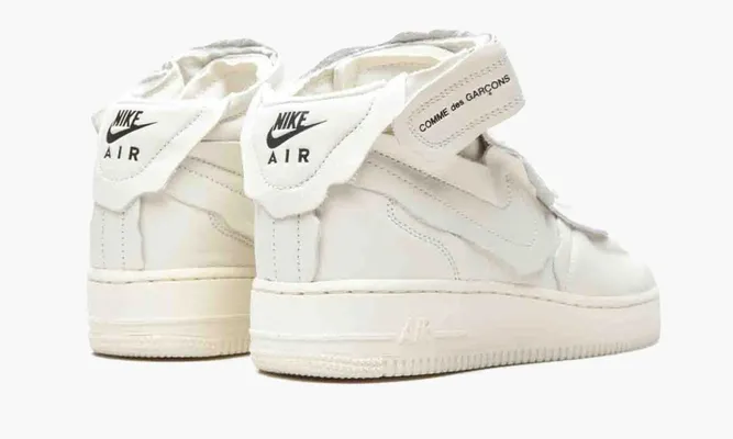 Кроссовки Nike Air Force 1 Mid «Comme Des Garcons White» кремовый