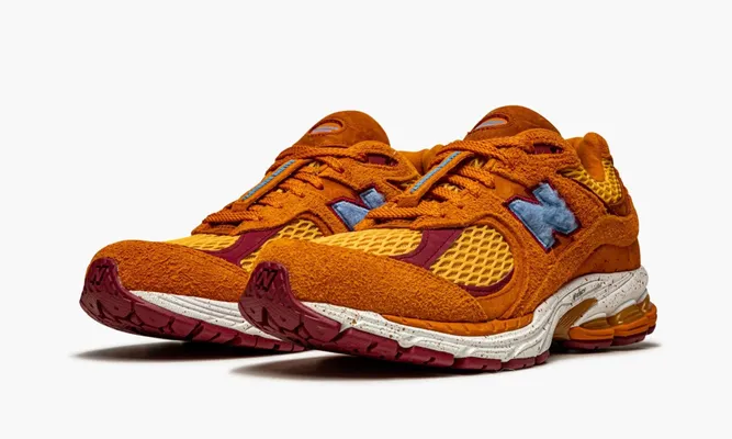 Кроссовки New Balance 2002r «Salehe Bembury Peace Be The Journey» оранжевый