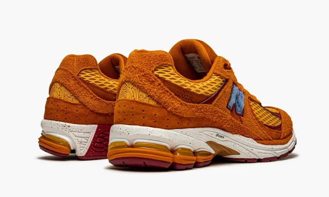 Кроссовки New Balance 2002r «Salehe Bembury Peace Be The Journey» оранжевый