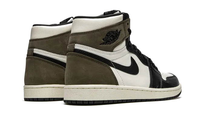 Кроссовки Air Jordan 1 High OG «Dark Mocha» коричневый
