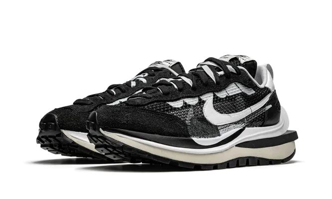 Кроссовки Nike Sacai Vaporwaffle «Black White» черный