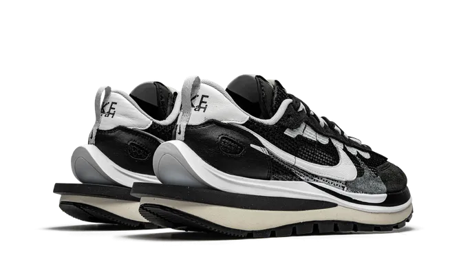 Кроссовки Nike Sacai Vaporwaffle «Black White» черный